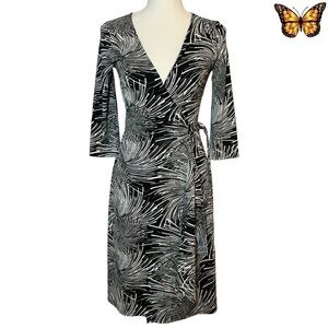 BCBG Paris Abstract Print Wrap Dress Size Small
